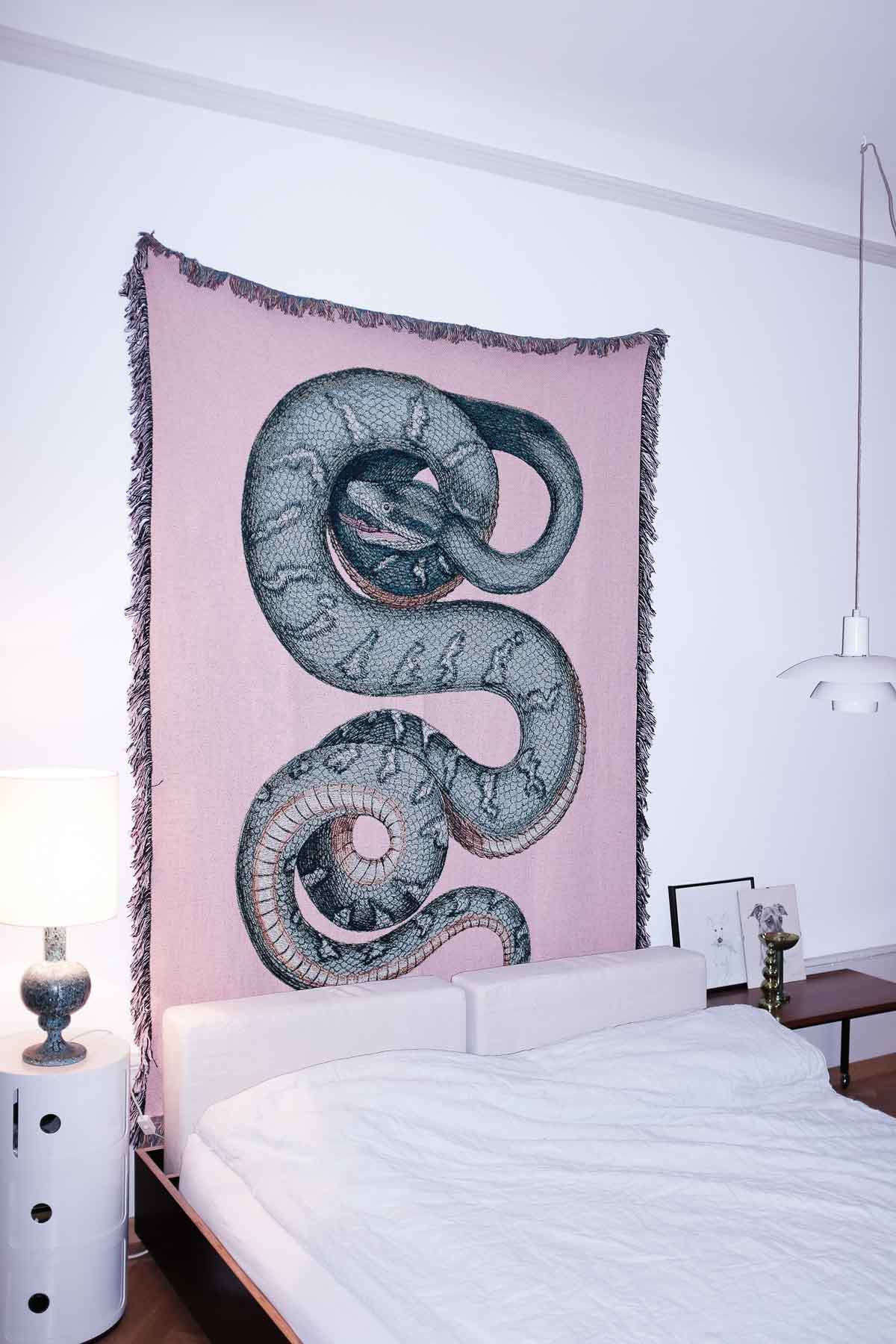 GOODLIFE Wohndesign Magazin SULA Blanket Serpentes